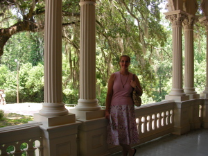 Liette%20in%20Mansion.jpg